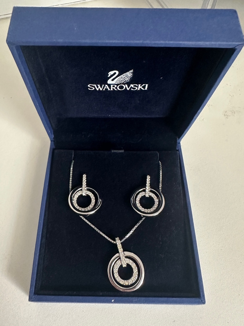Swarovski Creativity Circle Pendant and Earring Set